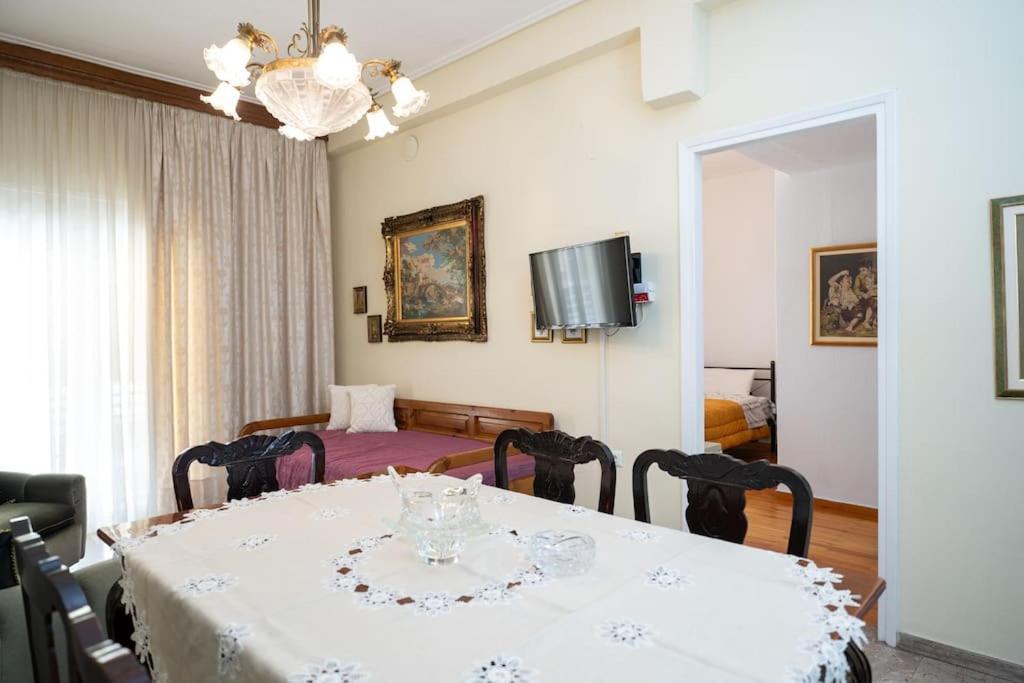 Theoni Central Apartment Каламбака Екстер'єр фото